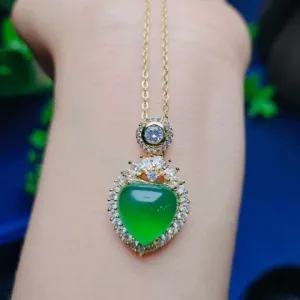 18k Gold Green Jade Heart Necklace
