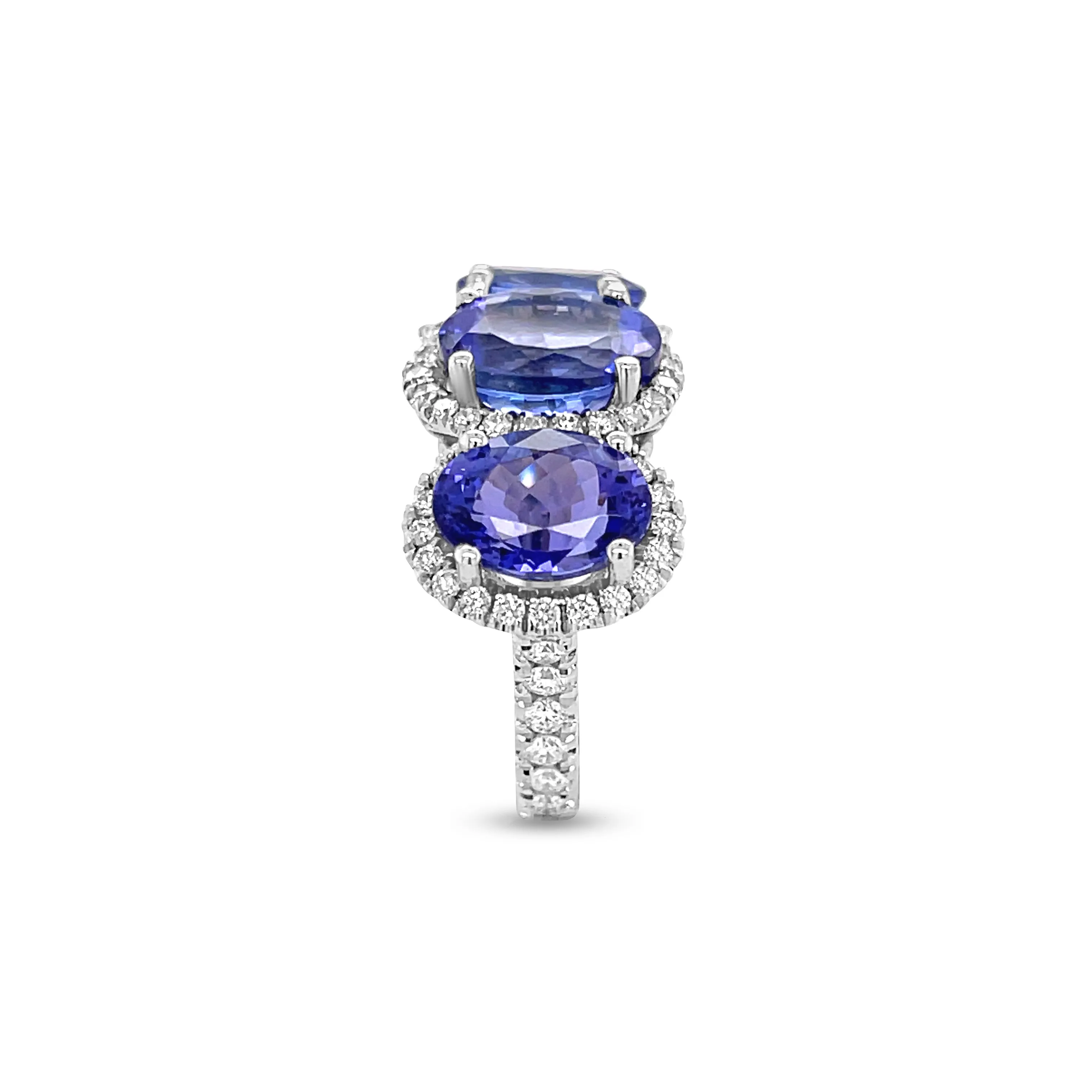 8.60 Carat Tanzanite Gemstone Ring in 14k White Gold