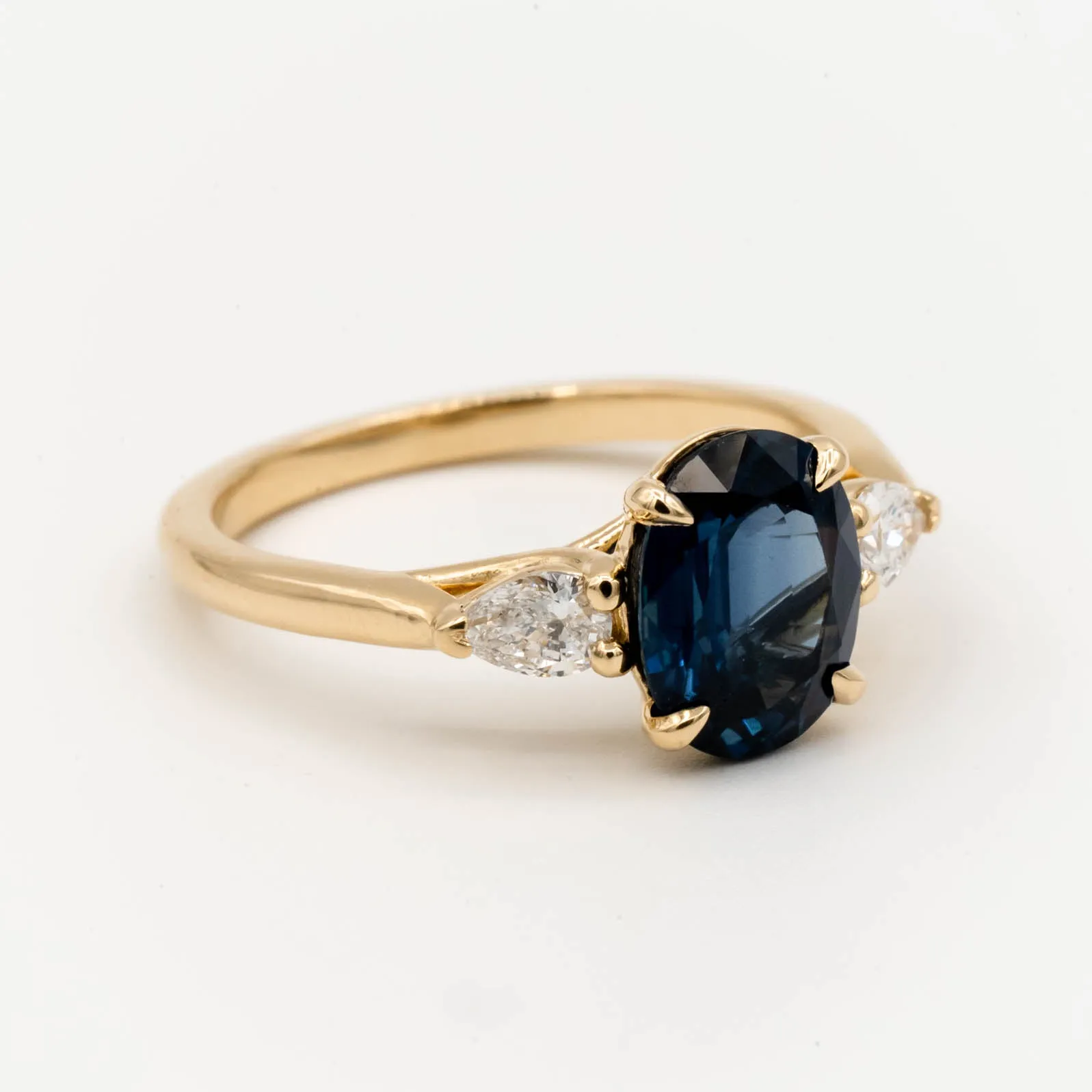 Acacia Engagement Ring | 2.42ct Blue Sapphire | 14k Yellow Gold