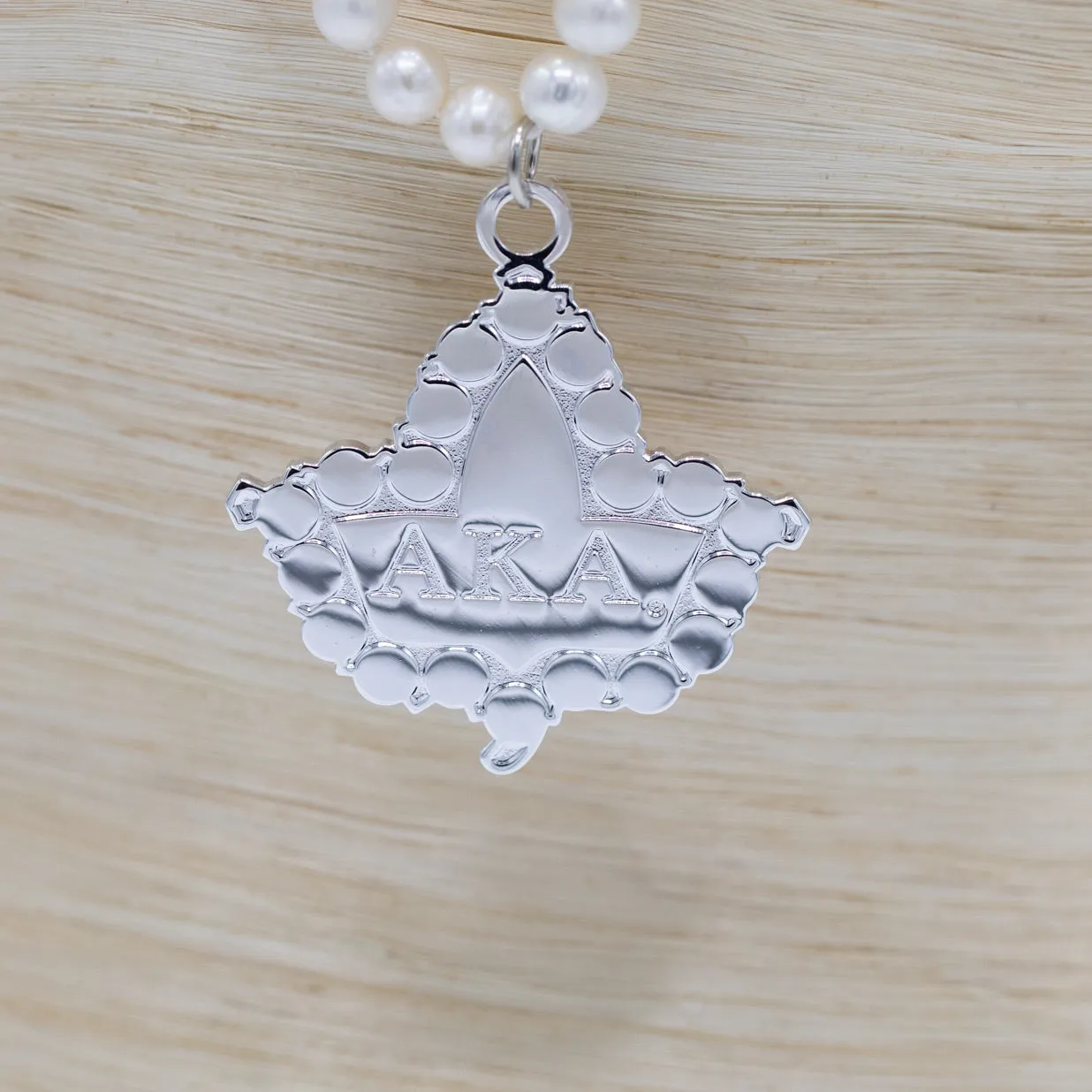 AKA Shell Pearl Pendant Necklaces and bracelets