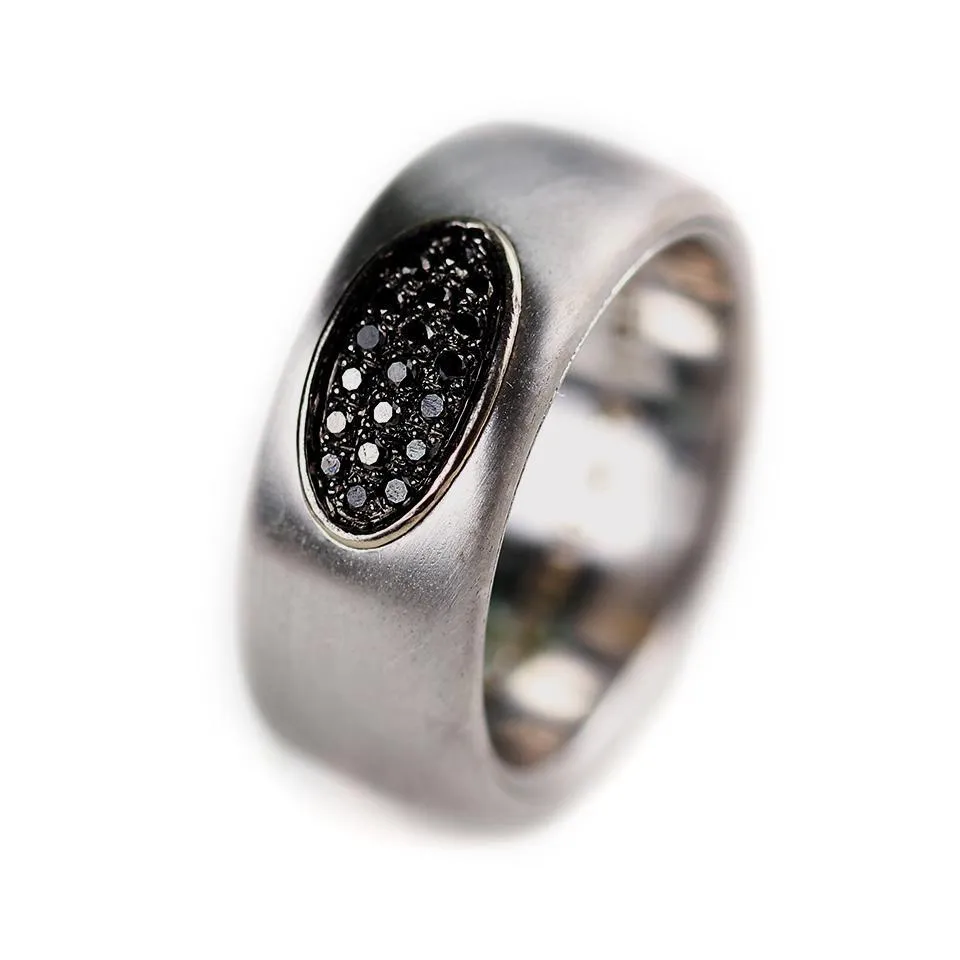 Armor- black gold ring