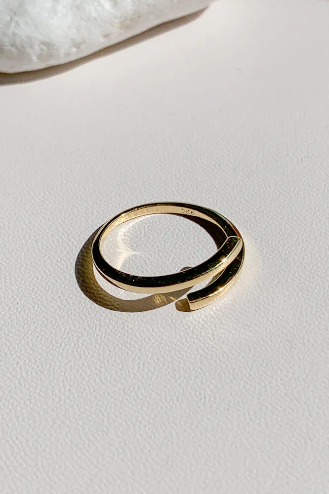 Aziza Ring (925 Silver)