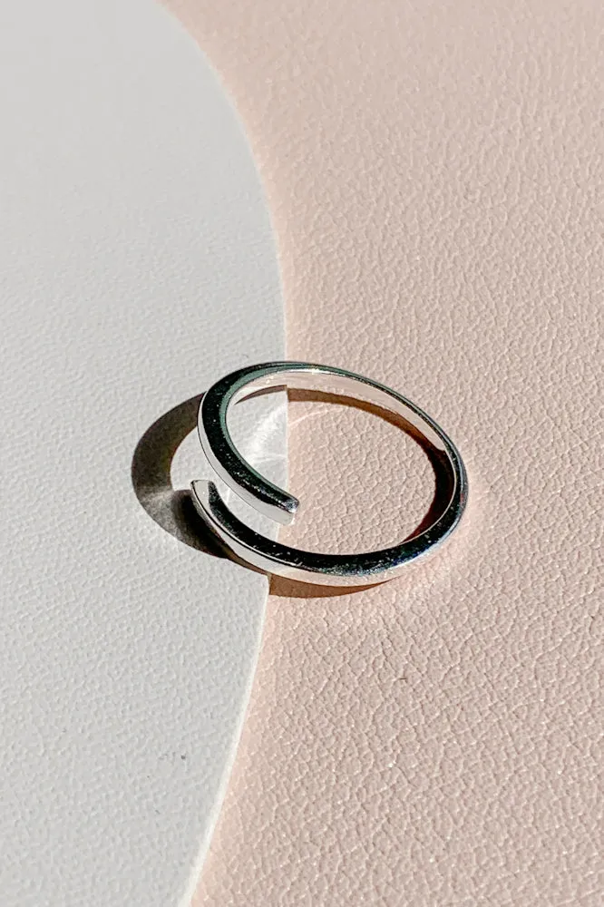 Aziza Ring (925 Silver)