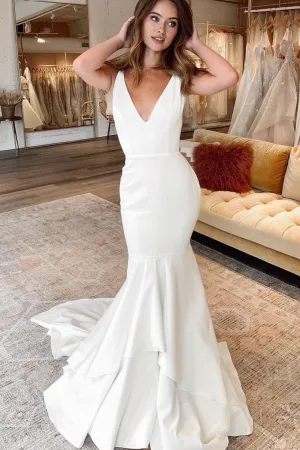 Backless Fit&Flare Bridal Dresses with V-neckline
