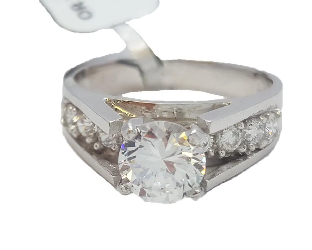 Bague en or Blanc Avec Zircon