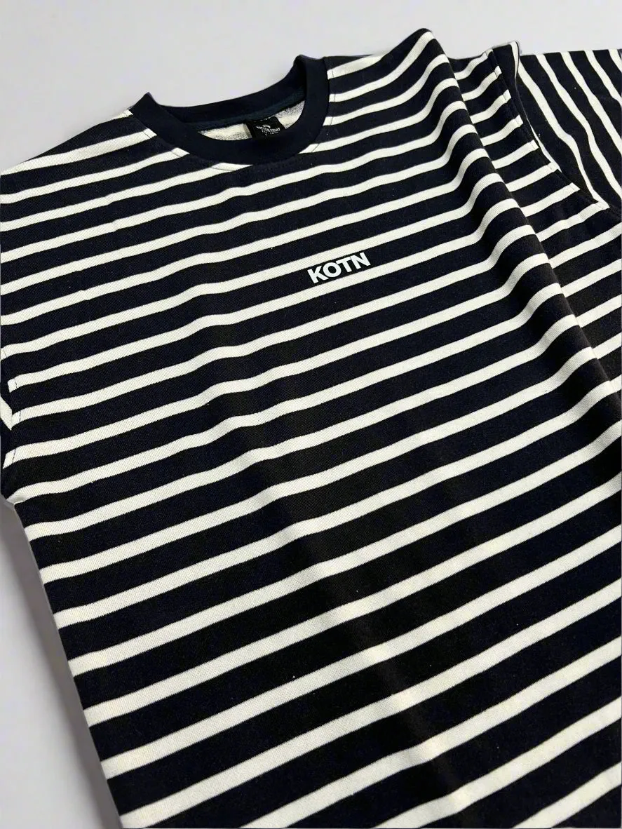 B&W STRIPE OVERSIZED T-SHIRT
