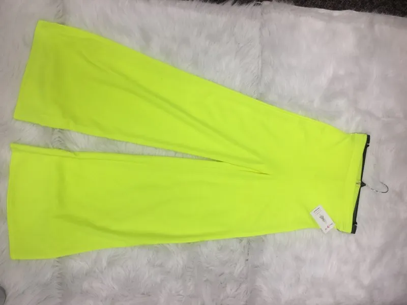 Billow in Neon Yellow