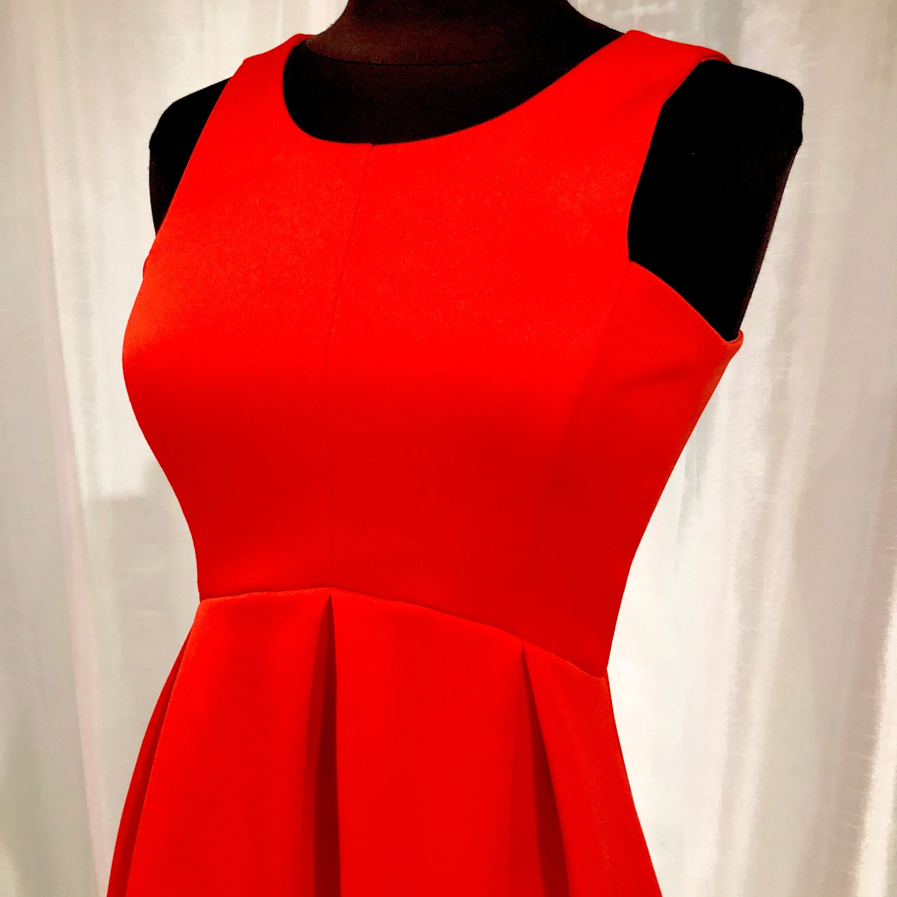 BOUTIQUE Short Red Fit & Flare Gown Size XS
