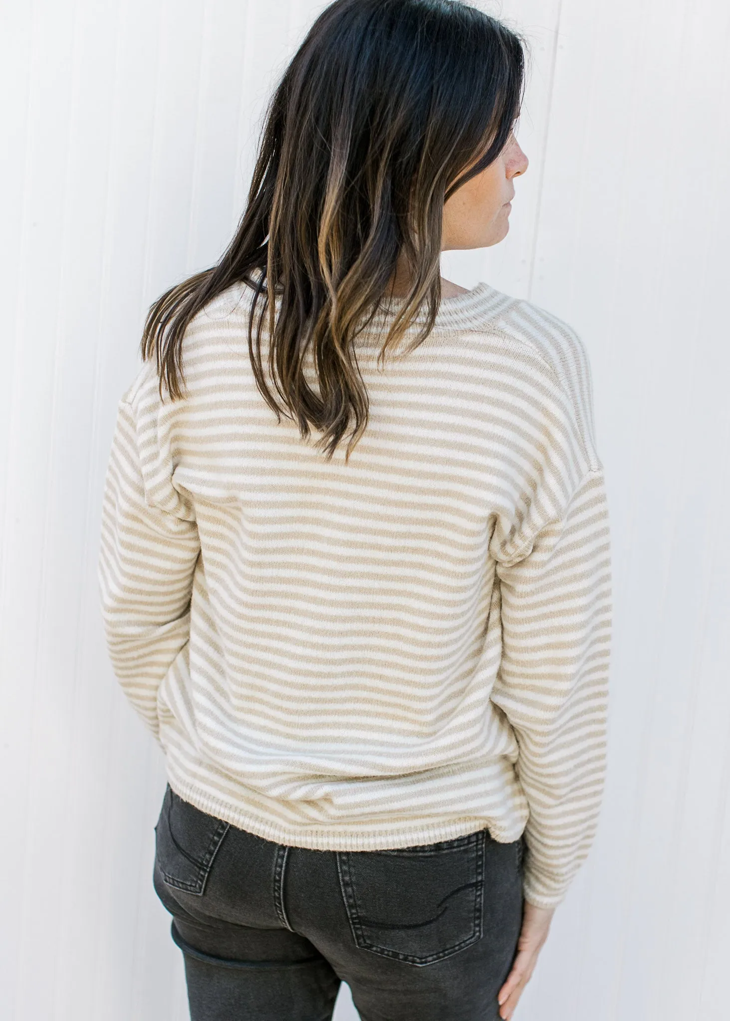 Bow Graphic Striped Sweater B