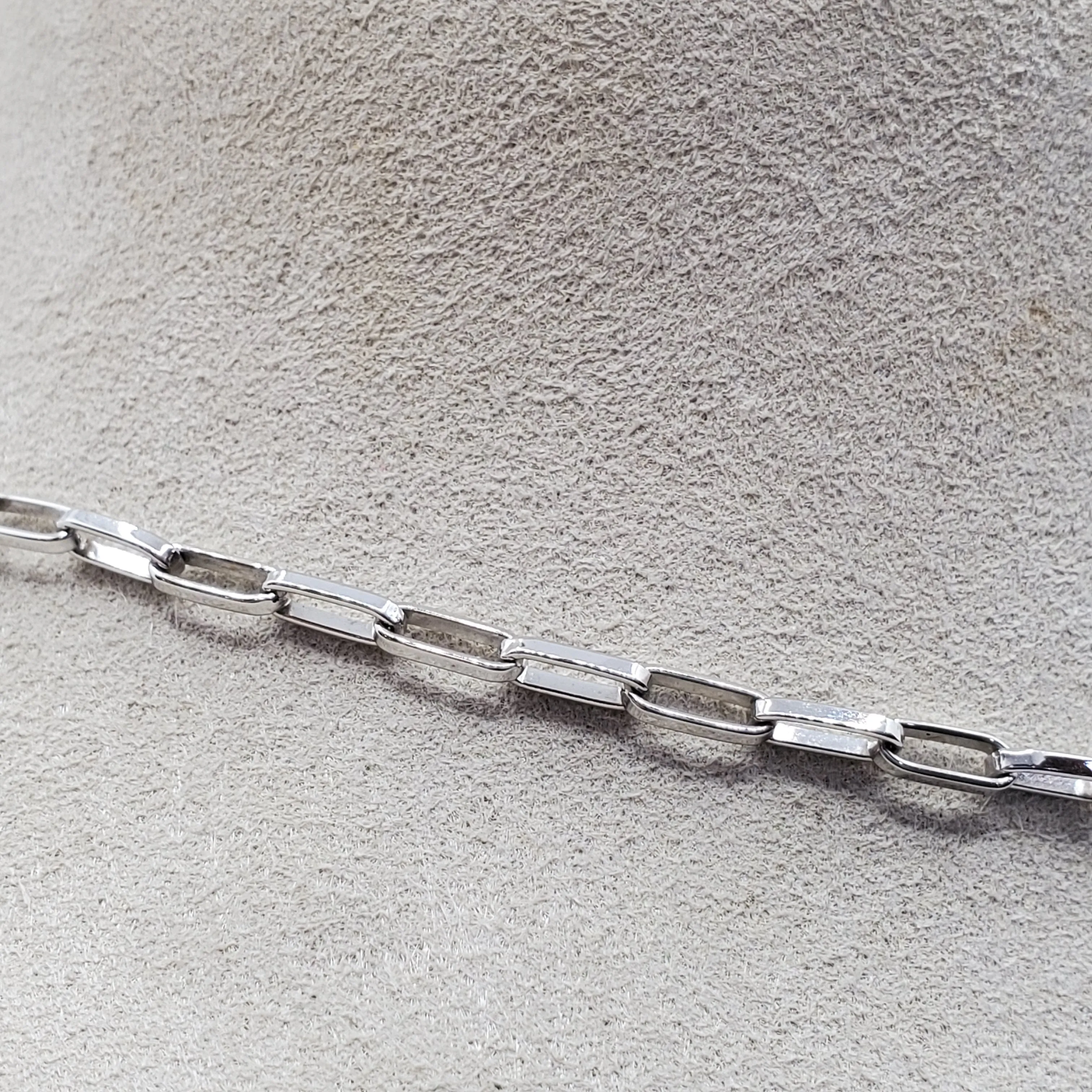 Diamond Hammered Pendant Necklace