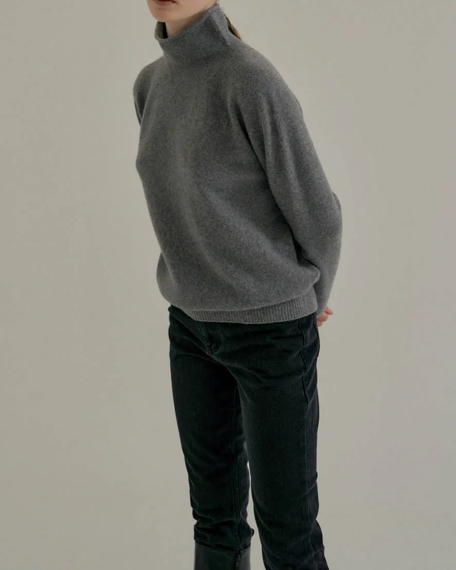 DILA SOFT WOOL MOCK TURTLENECK GREY