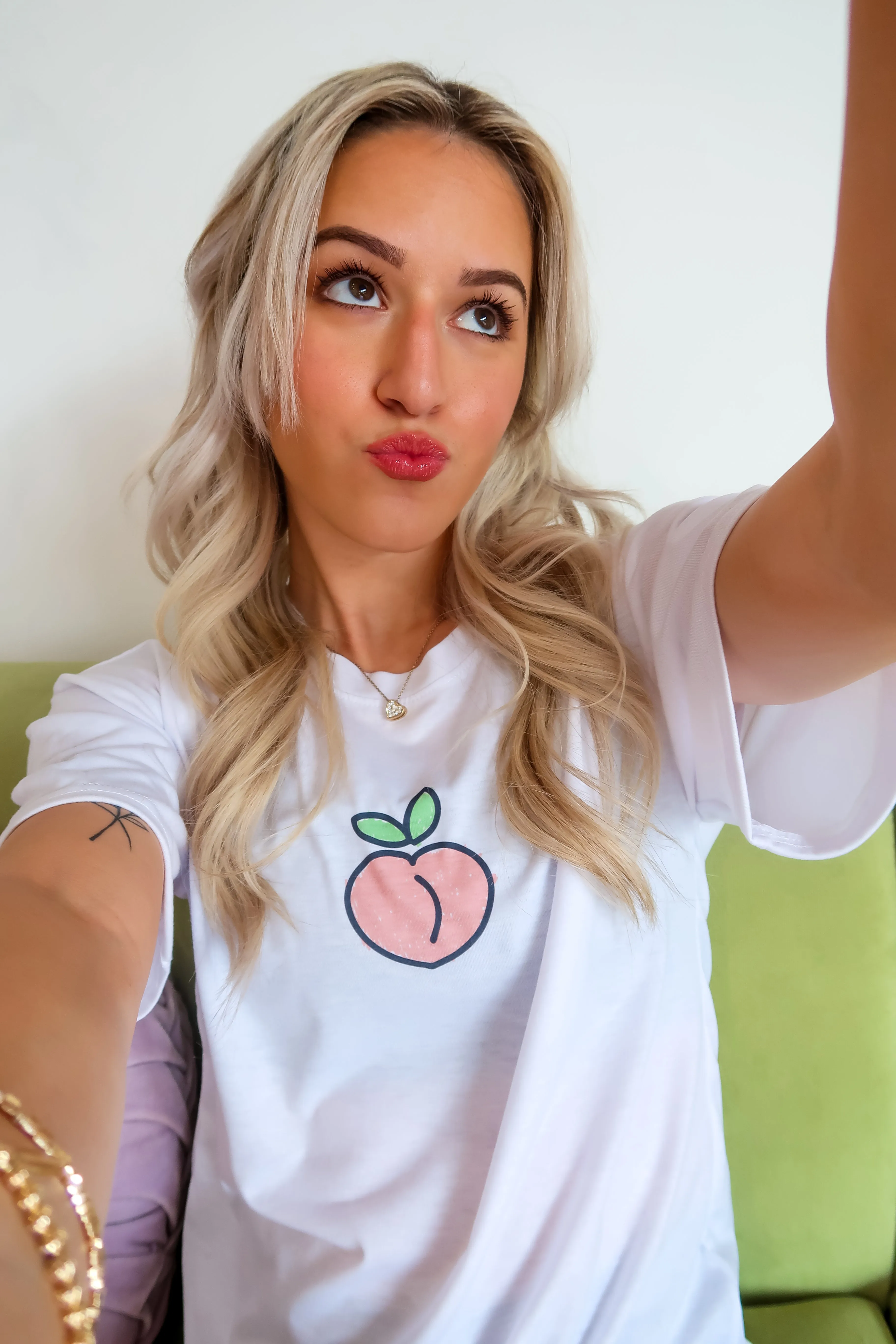 Doodle Peach T-Shirt