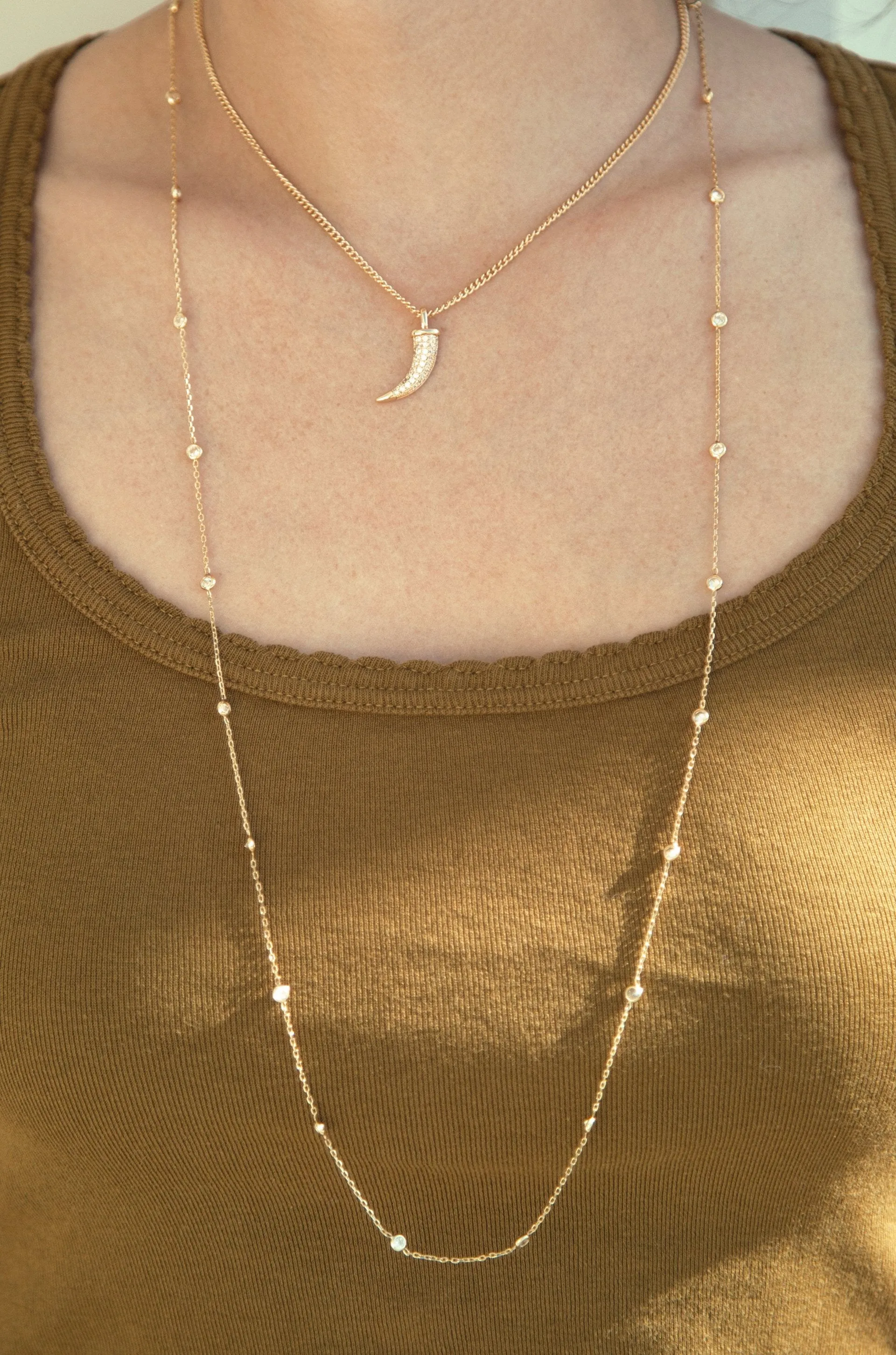 Easy Essential Horn and Delicate Chain 18k Gold Plated Layered Necklace