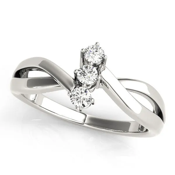 ENGAGEMENT RINGS 3 STONE ROUND
