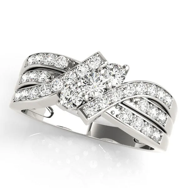 ENGAGEMENT RINGS 3 STONE ROUND