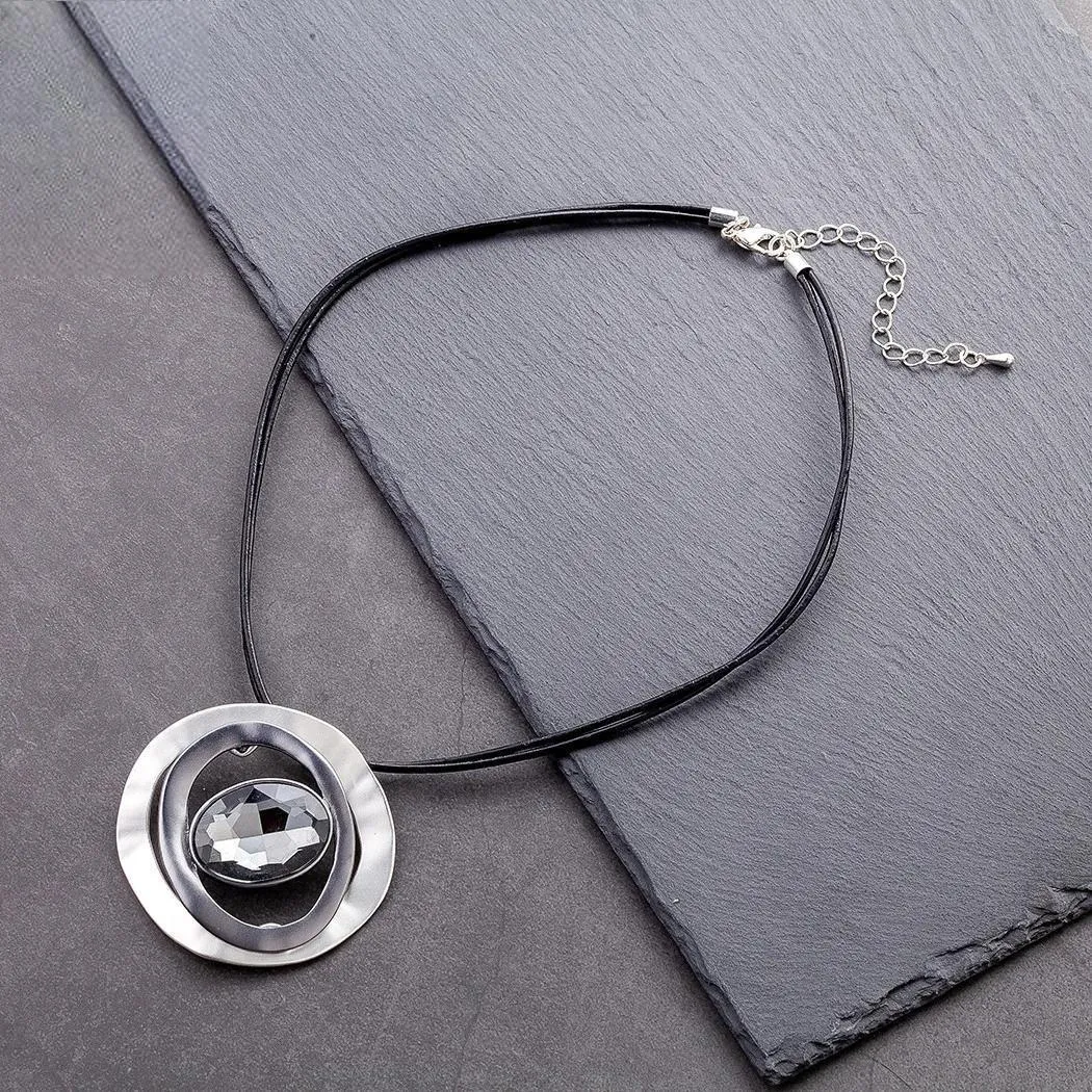 Fashion Round Neck Chokers for Women's Jewelry Geometric Leather Long Chains