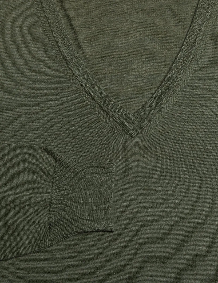 Fiori Di Lusso Dark Green V-Neck Sweater