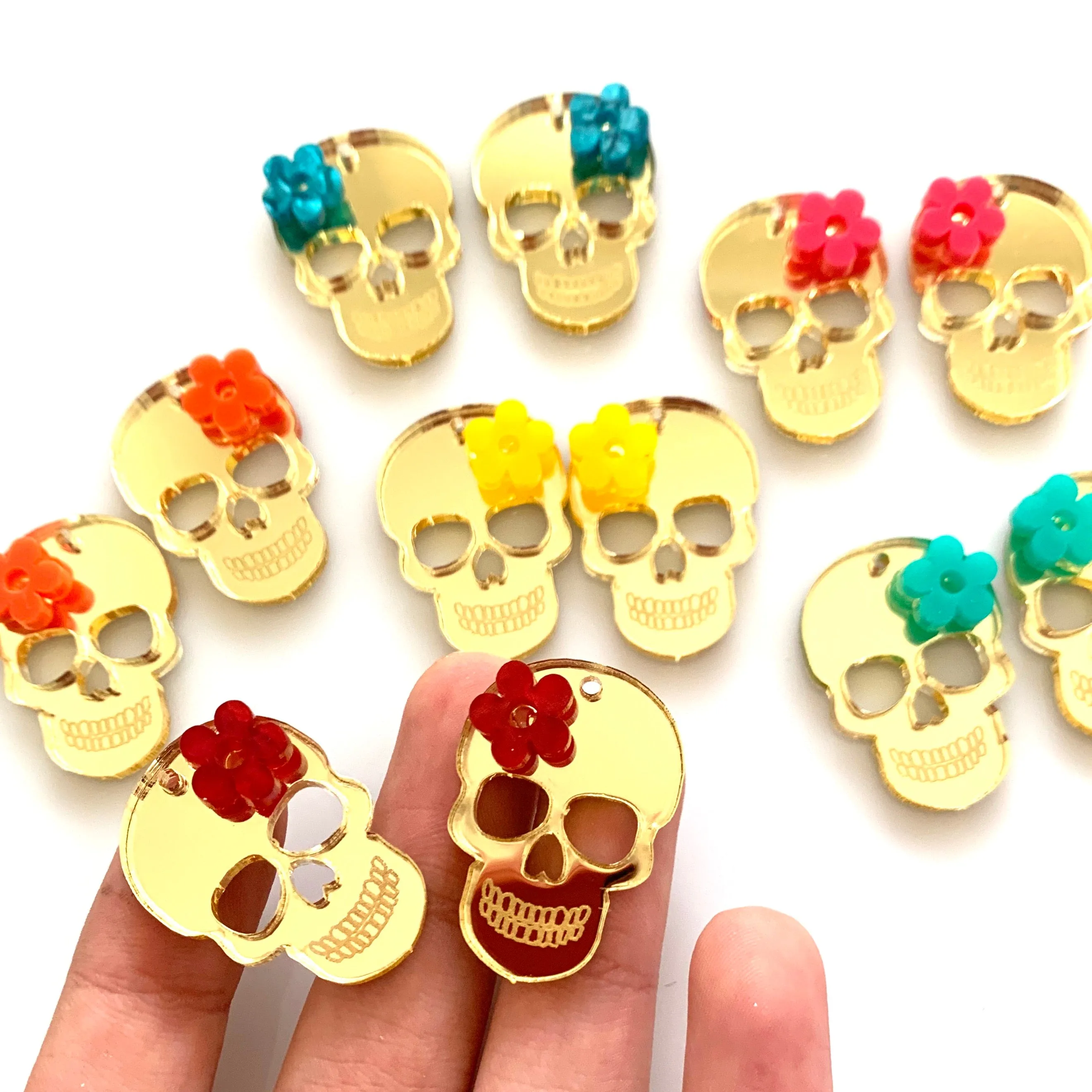 Gold Mexican Skulls with a colorful flower/ Day of the dead / Sugar Skulls / 8 Pieces, 30mm