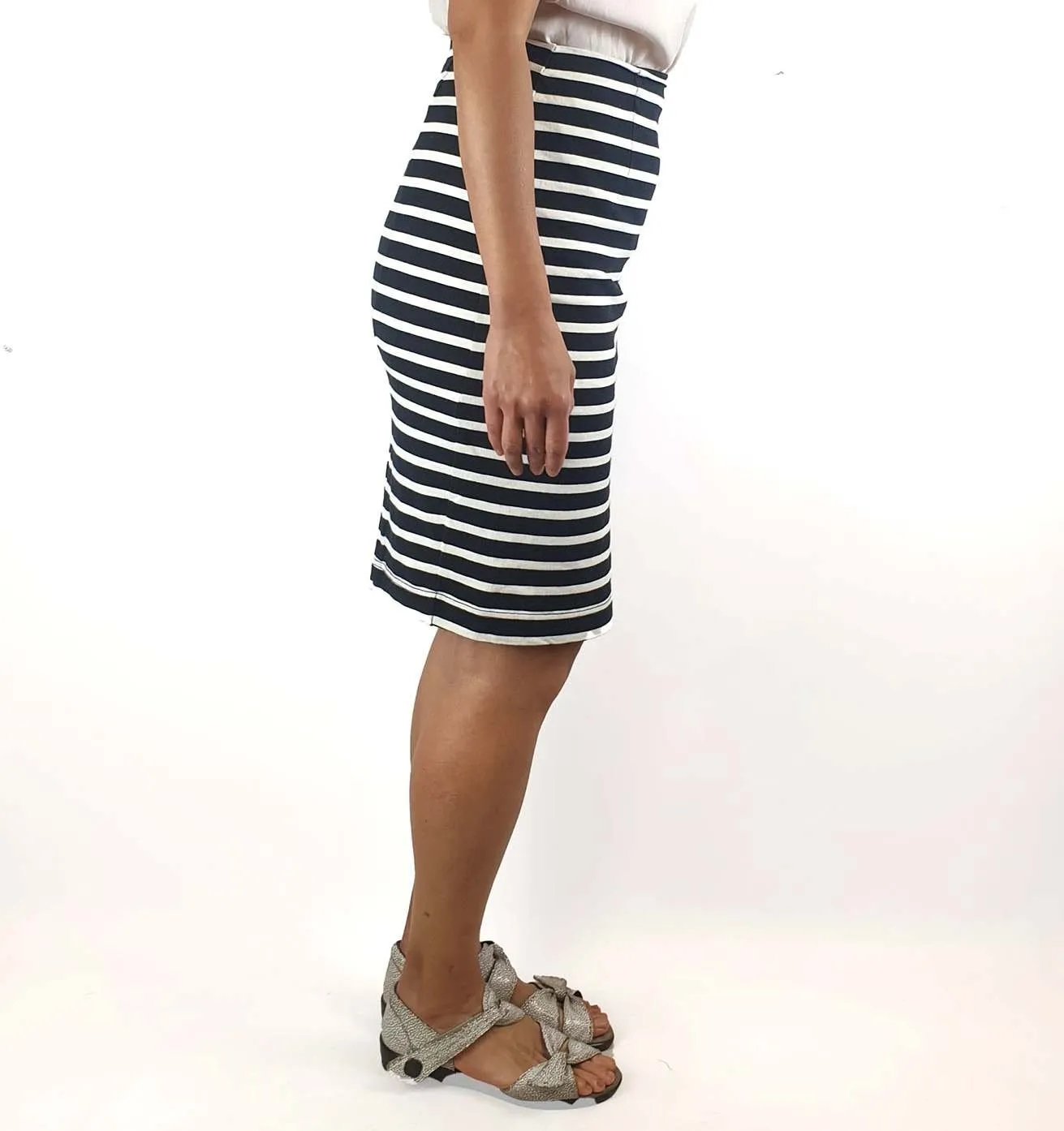 Gorman navy and white pencil skirt with exposed back zip size 10