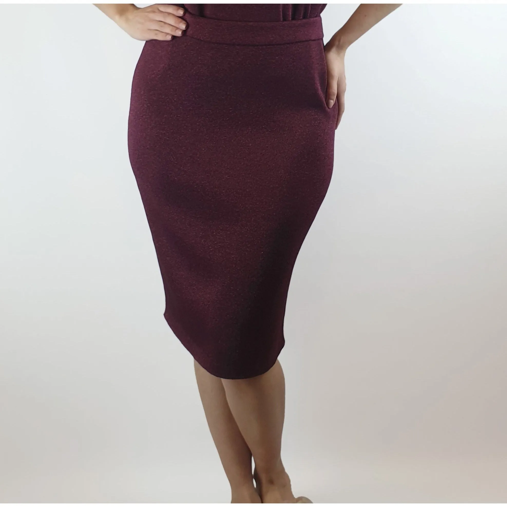 Gorman sparkly deep red fine knit pencil skirt size 10