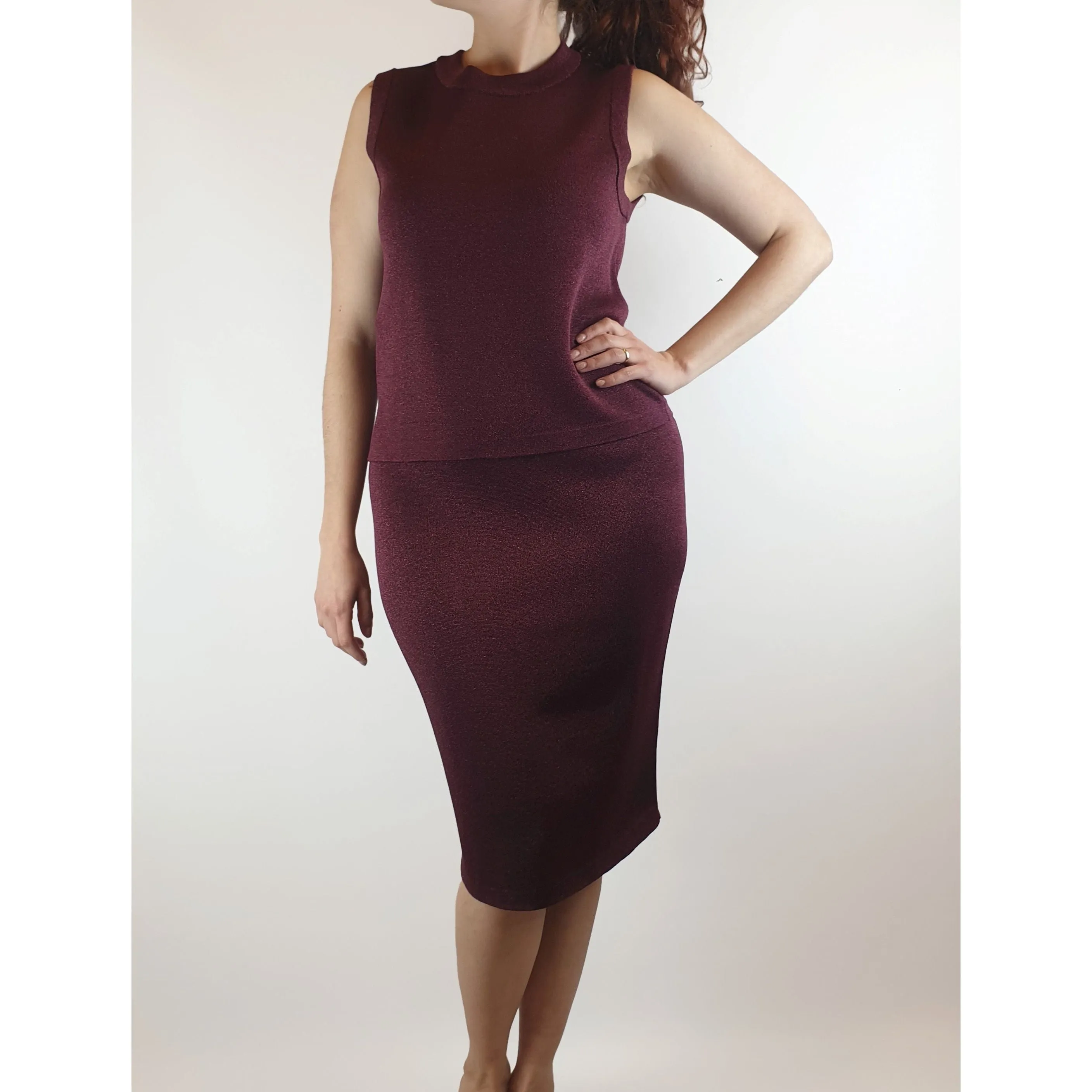 Gorman sparkly deep red fine knit pencil skirt size 10