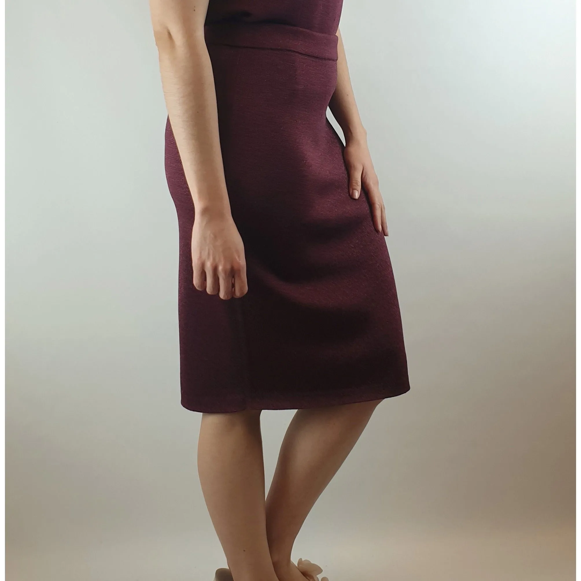 Gorman sparkly deep red fine knit pencil skirt size 10