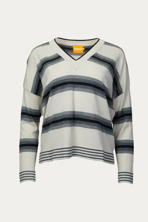 GRADIENT STRIPED V-NECK JUMPER