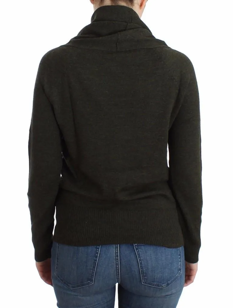 Green wwol turtleneck sweater
