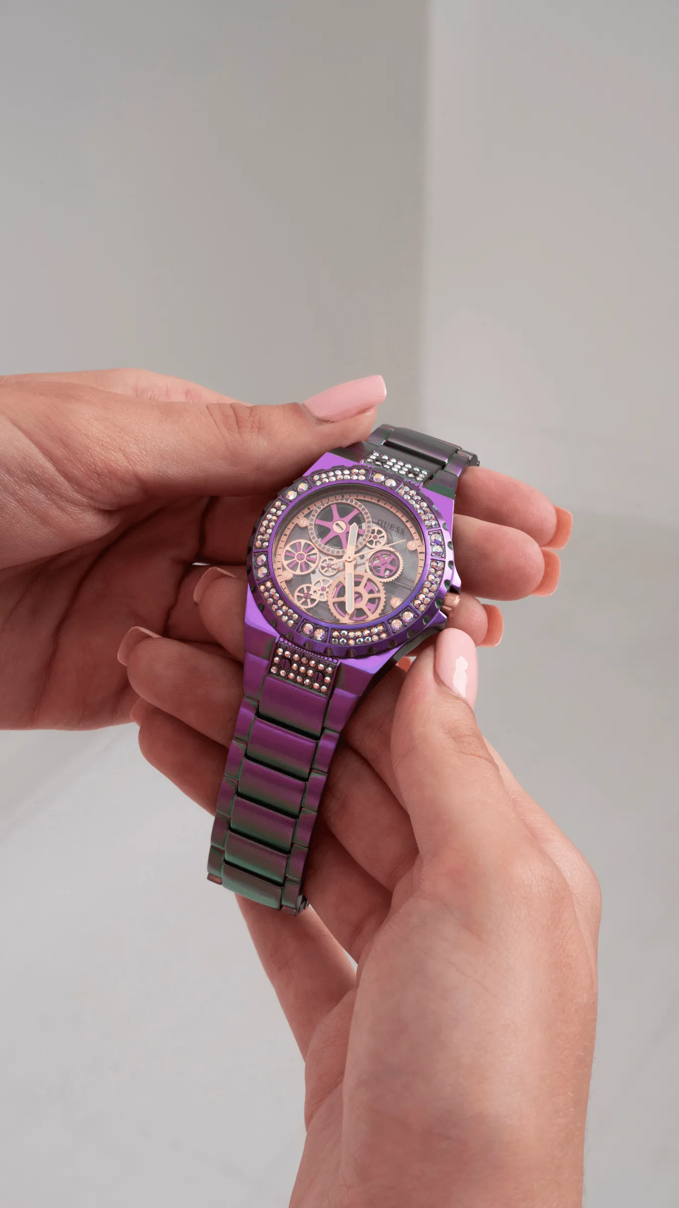 Guess Reveal Iridescent Women's Watch GW0302L3