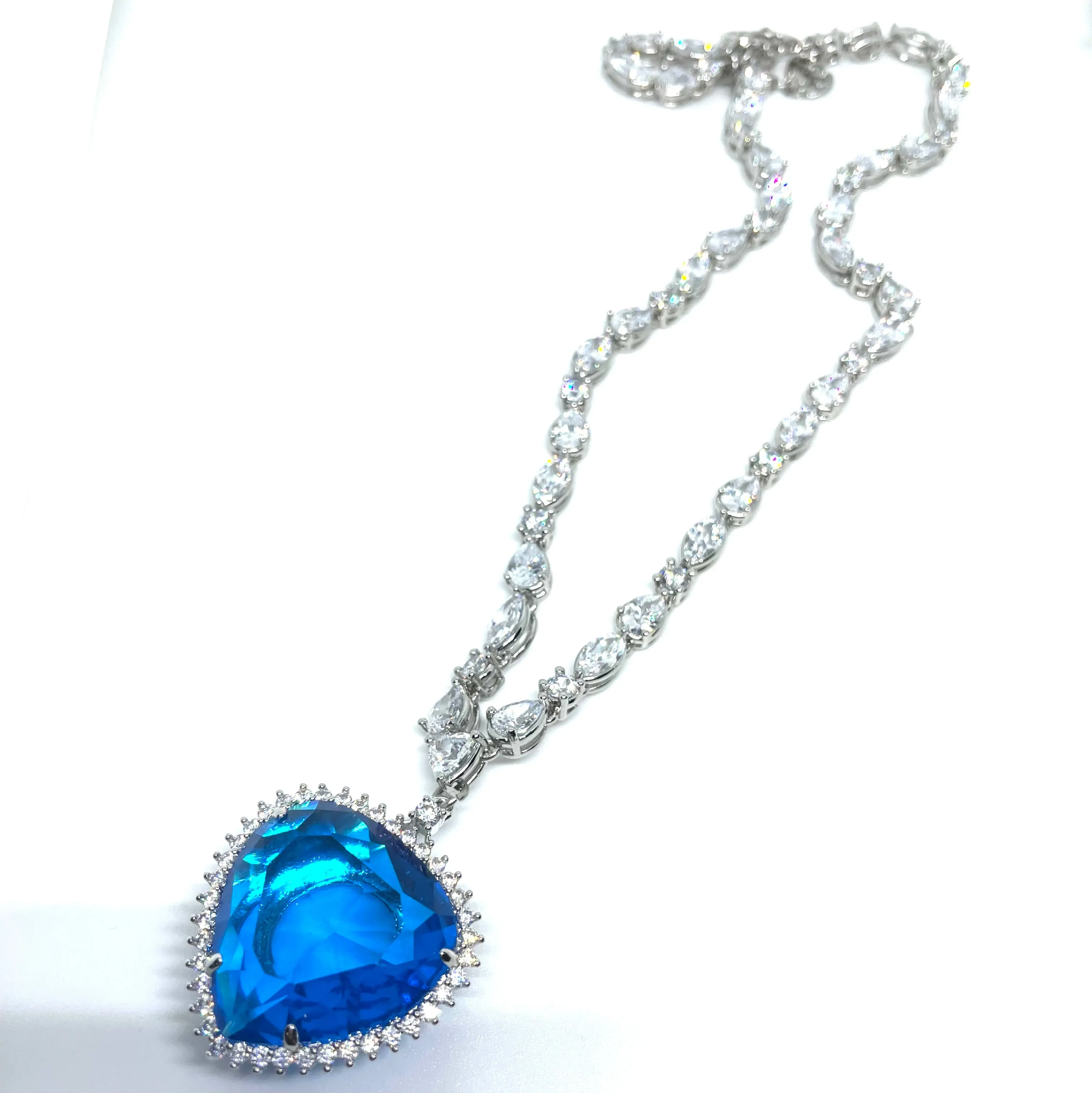 HEART BLUE STONE ATHENA NECKACE
