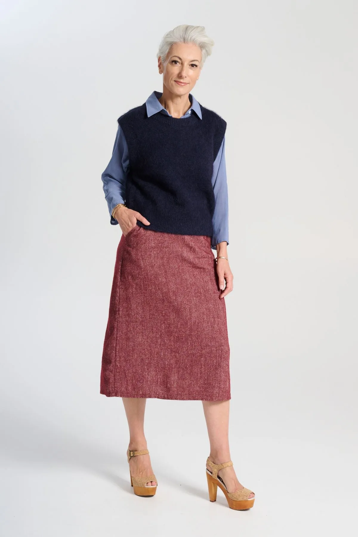 Hepburn Haven Skirt Vino in Wool/Linen