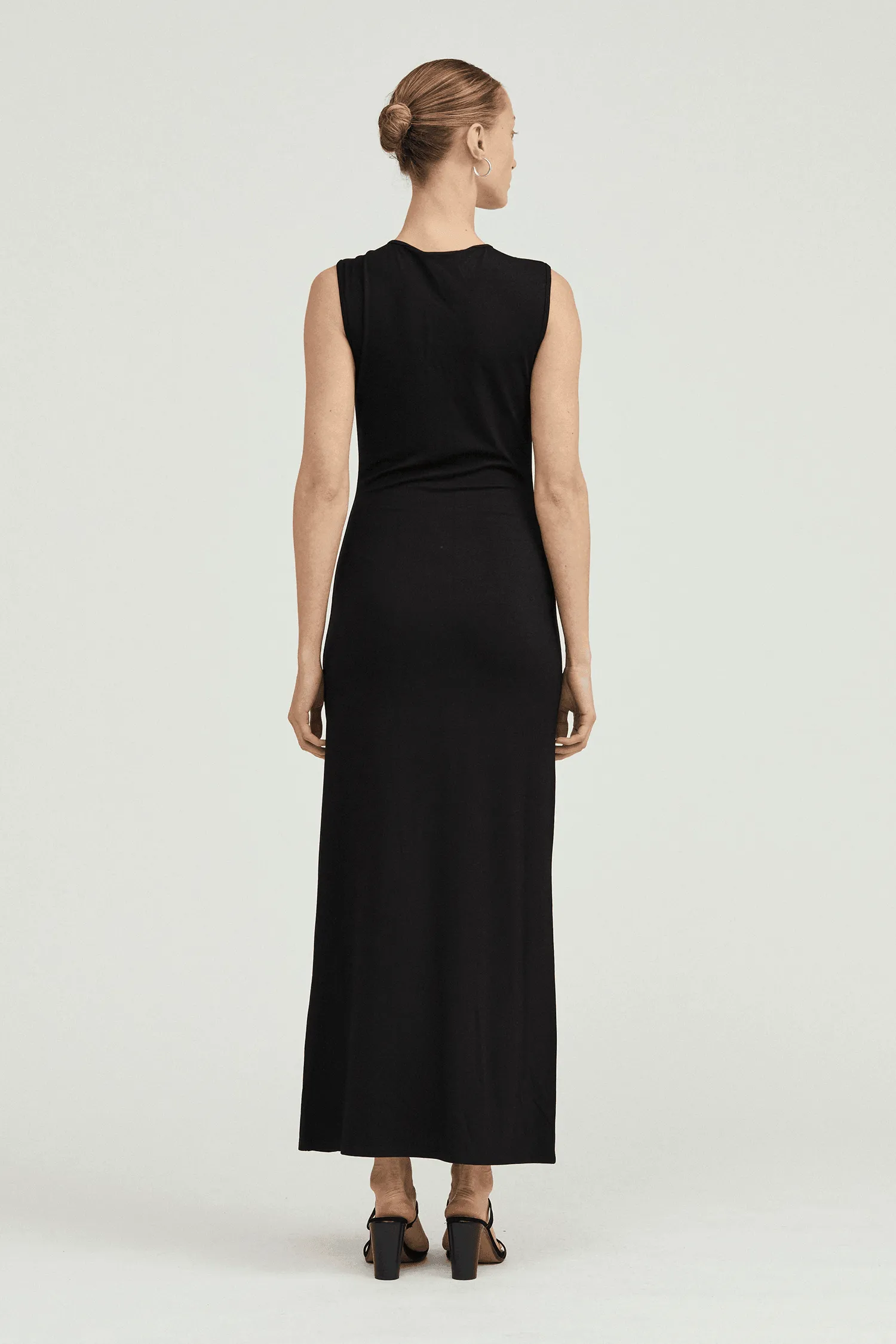 HIDDEN GEM TANK MAXI DRESS | BLACK