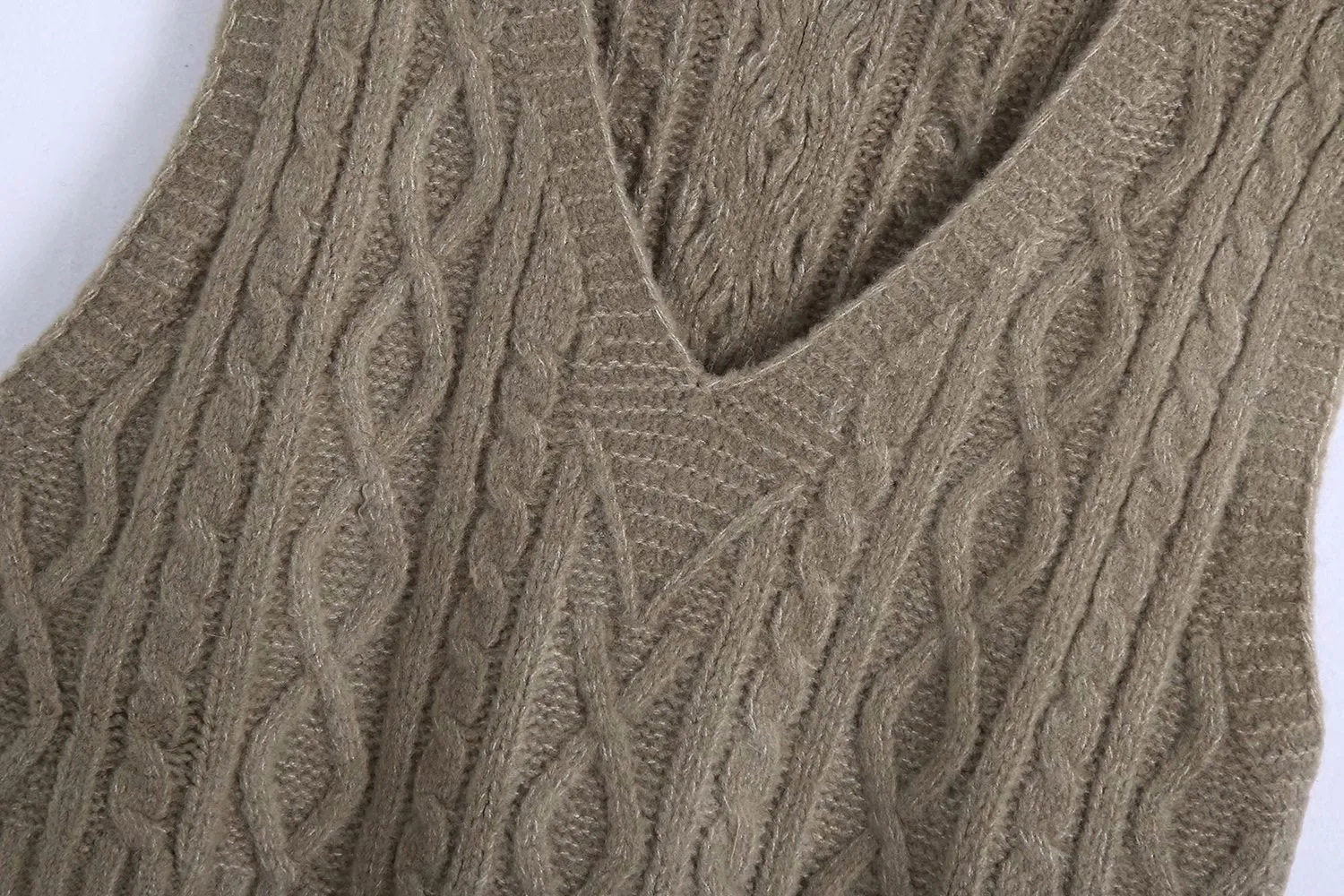 Knit V-neck Argyle Pattern Tank Tops Sweaters