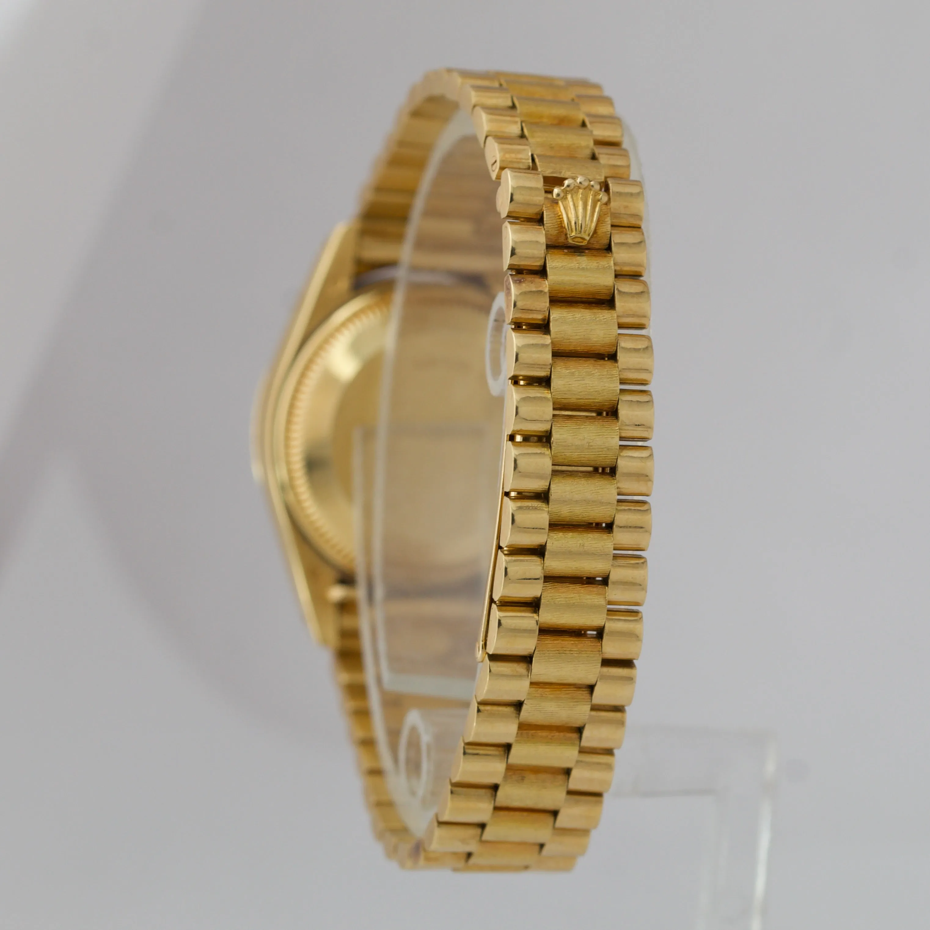 Ladies Rolex DateJust 26mm Champagne Diamond 18K Gold Bark Presidential 6917