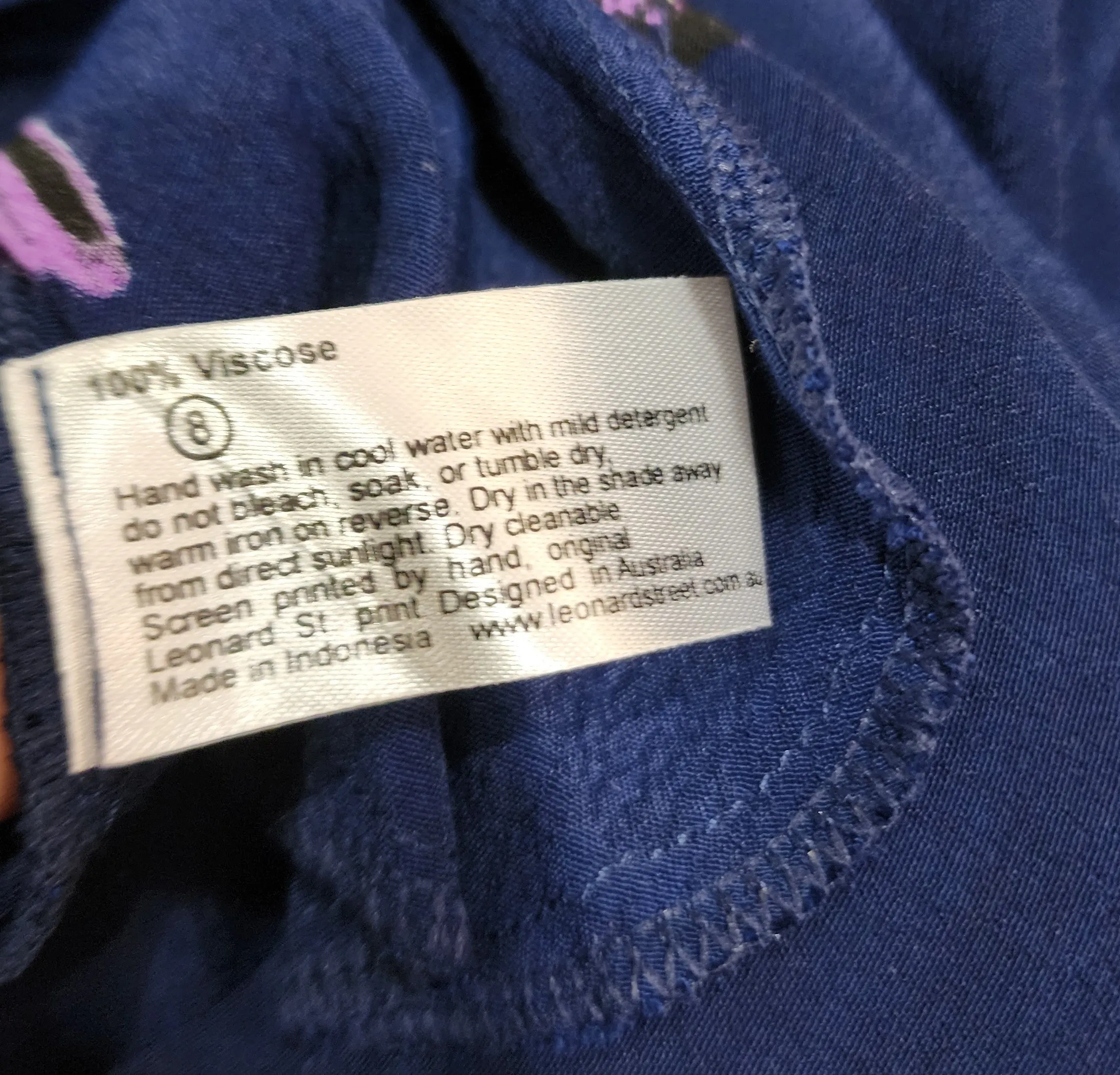 Leonard St navy skirt size 8