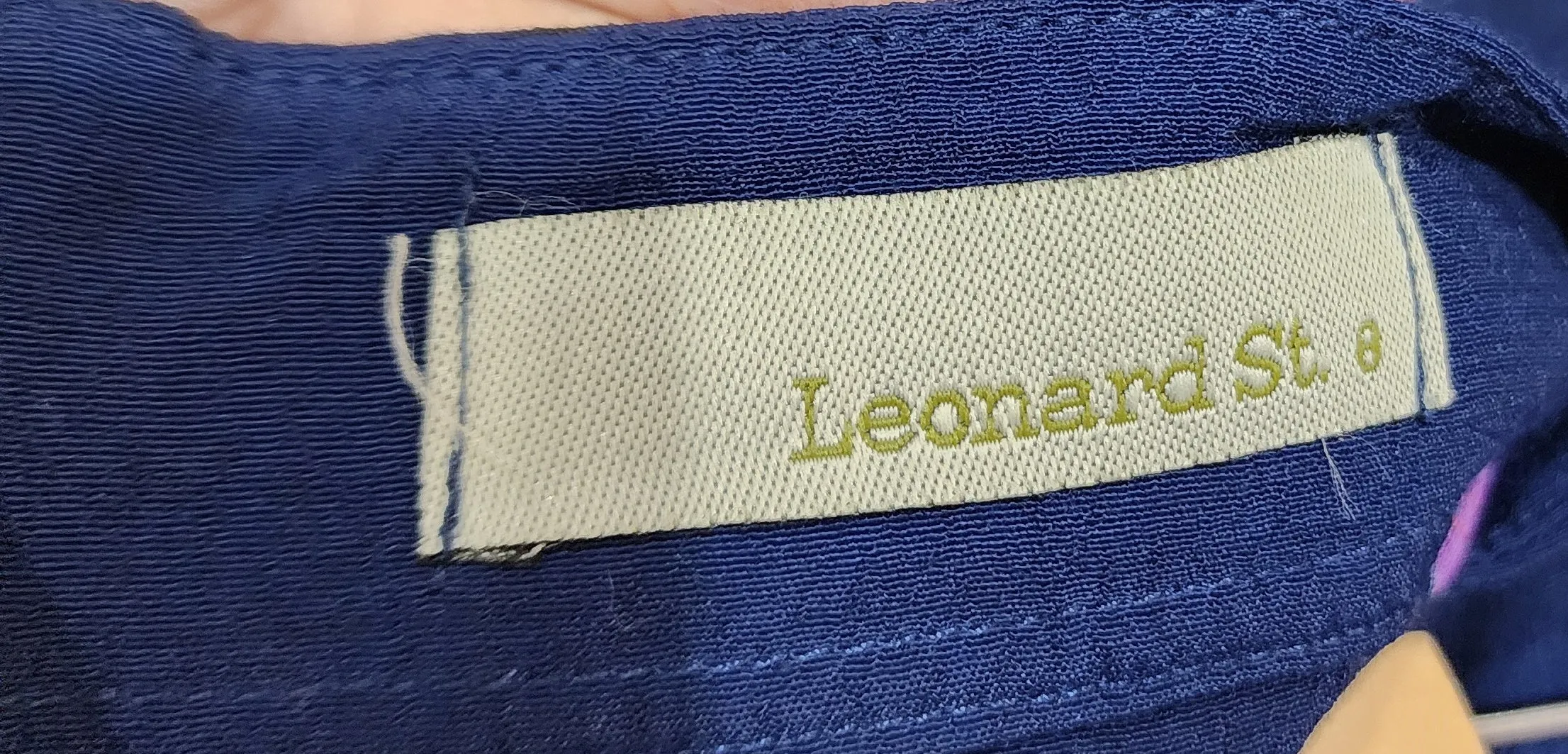 Leonard St navy skirt size 8