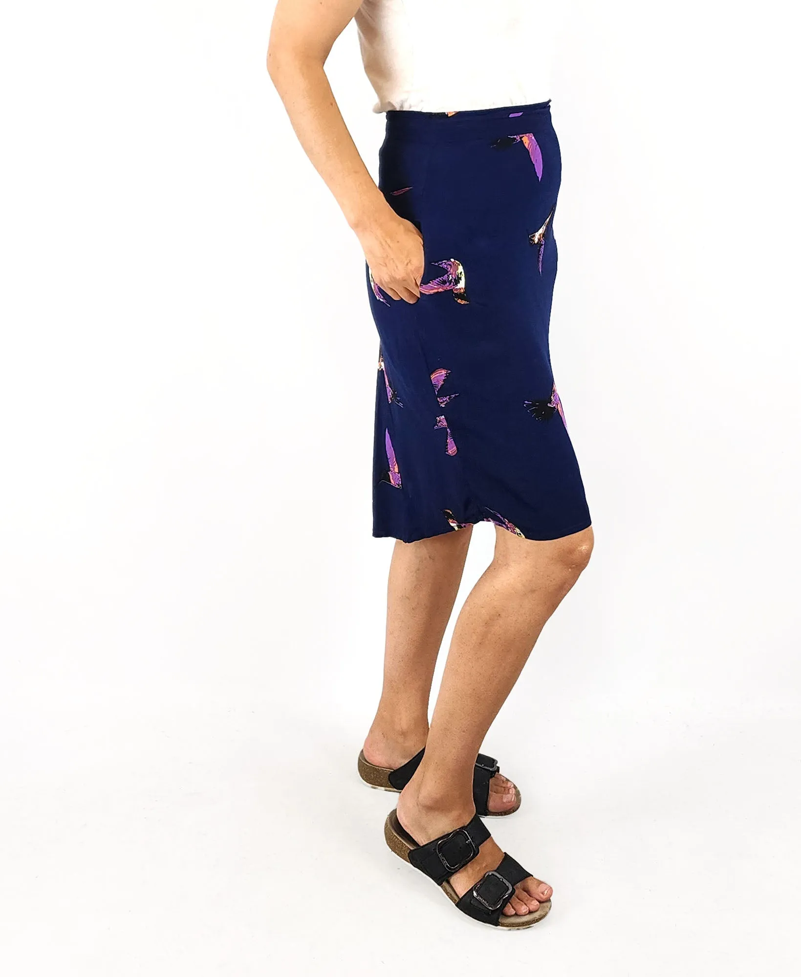 Leonard St navy skirt size 8