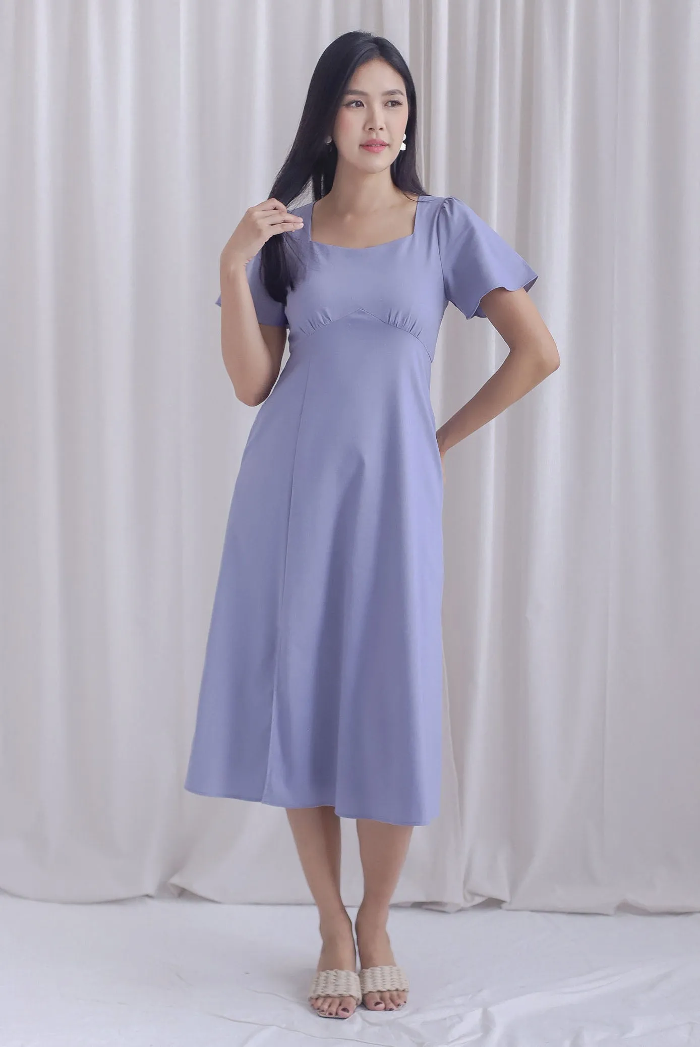 Lorelei Flutter Sleeve Slit Midi Dress In Periwinkle