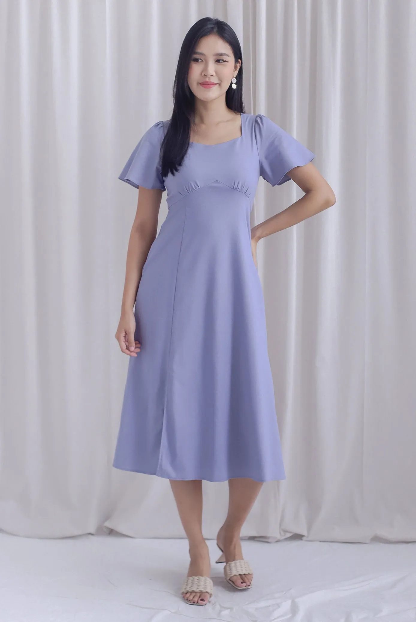 Lorelei Flutter Sleeve Slit Midi Dress In Periwinkle