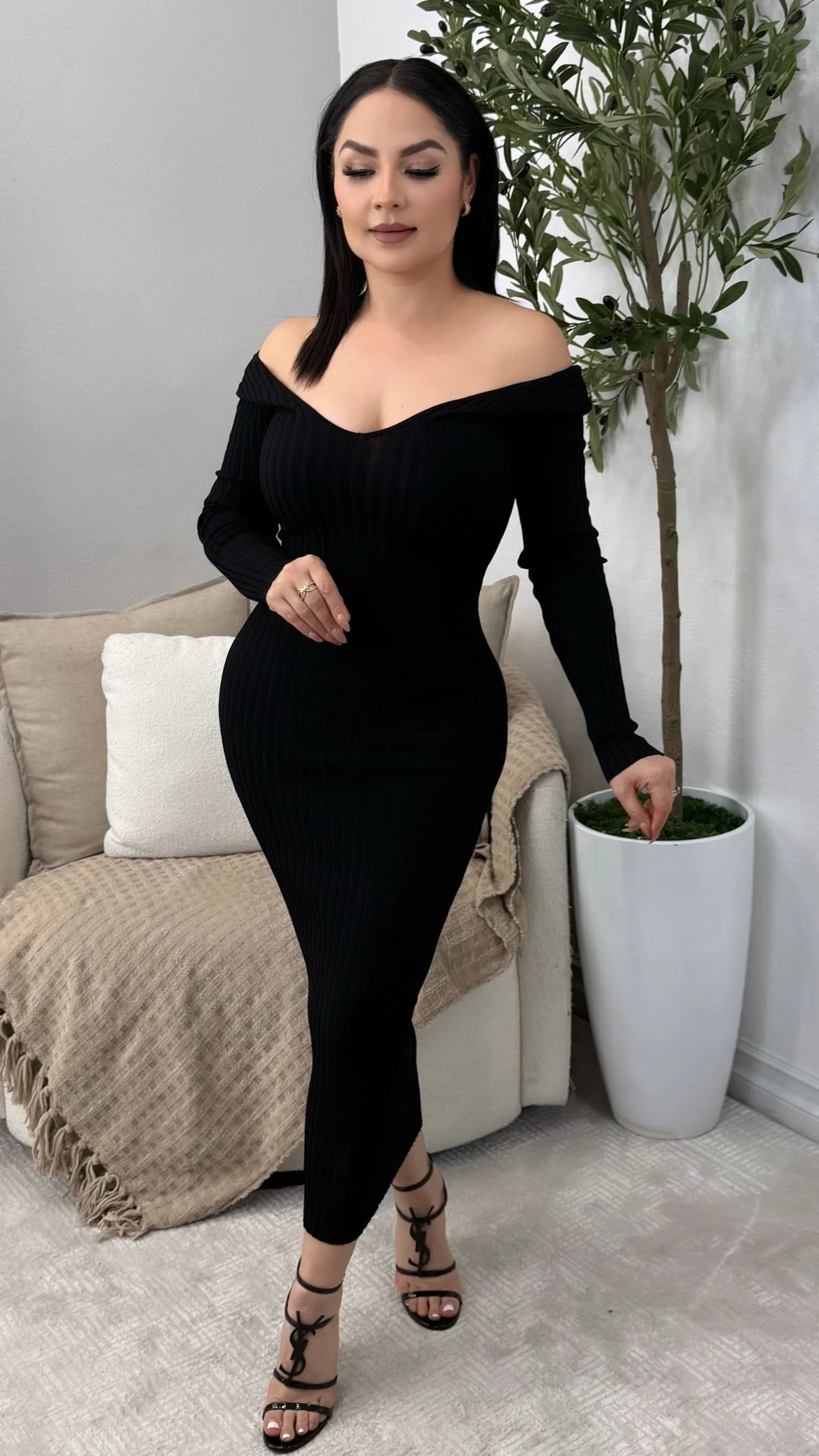 LOVE AT FIRST SIGHT BLACK DRESS