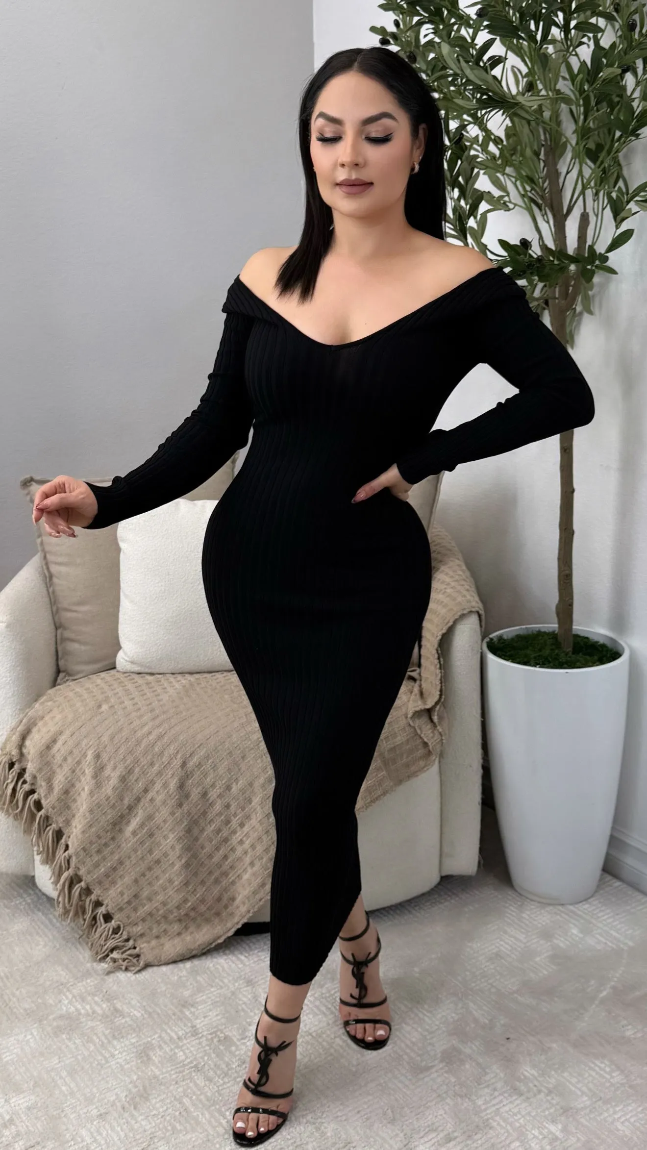 LOVE AT FIRST SIGHT BLACK DRESS