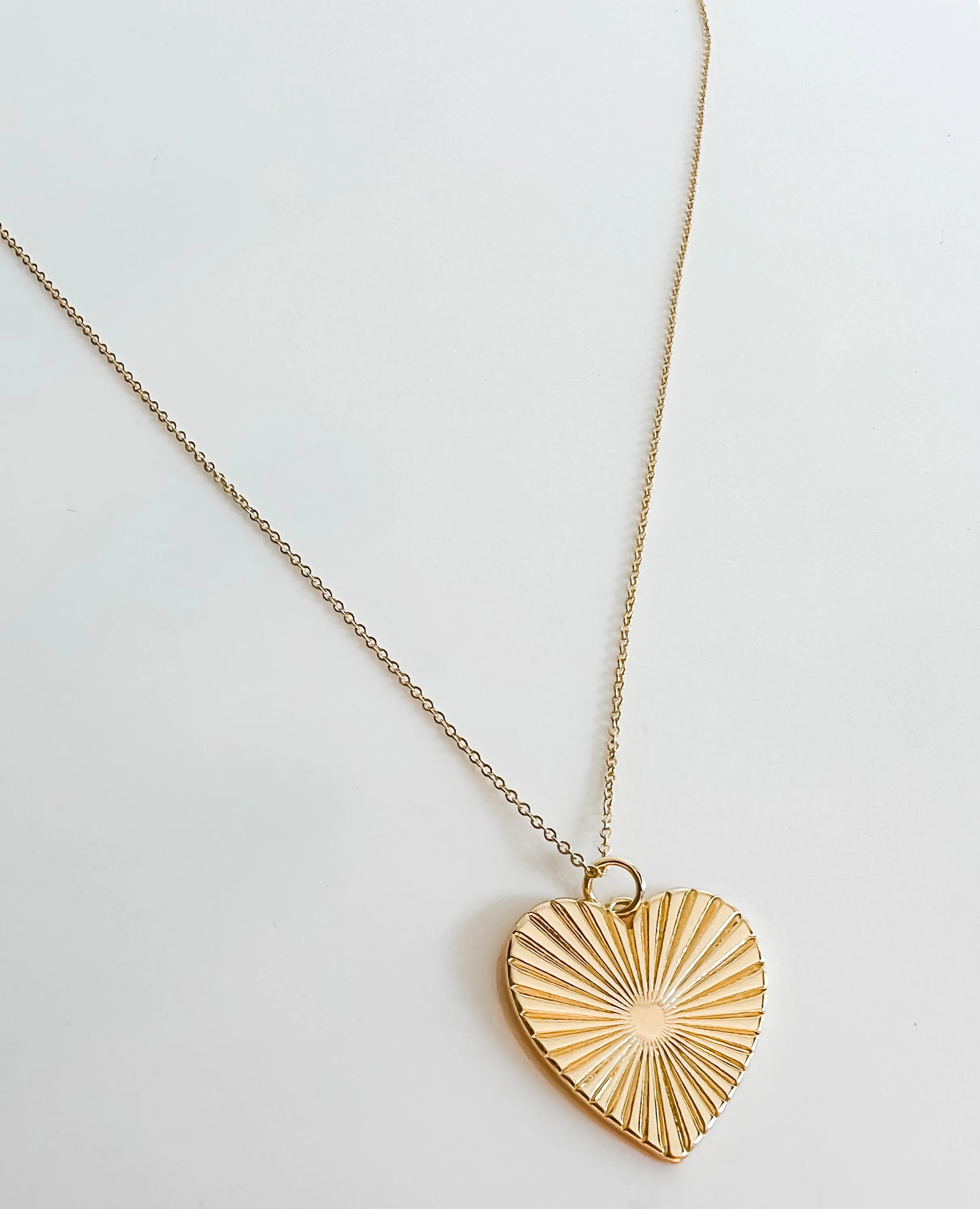 LULU HEART NECKLACK