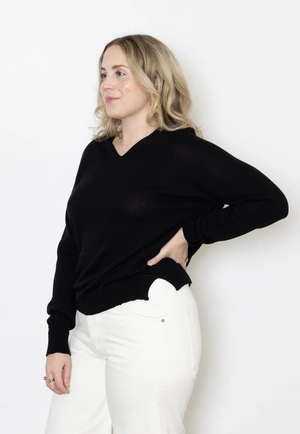 Ma'Ry'Ya V-Neck Pullover