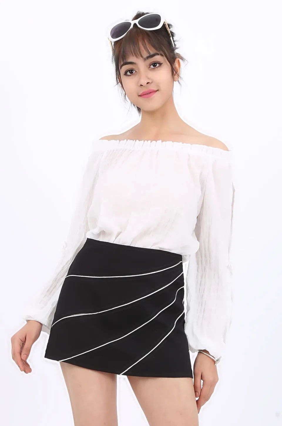 MISS PINKI Amber mini skirt in black