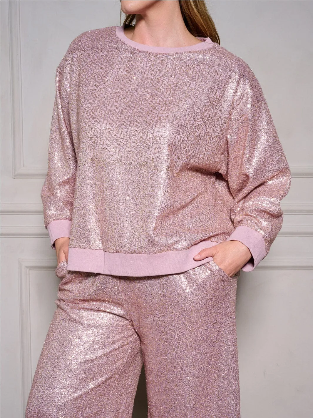 PLUS SIZE LONG SLEEVE SEQUINS PULLOVER SWEATER