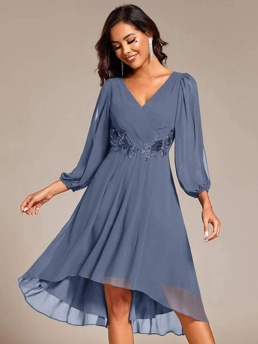 Robe d'invitée de mariage en mousseline de soie à manches longues et taille trapèze
