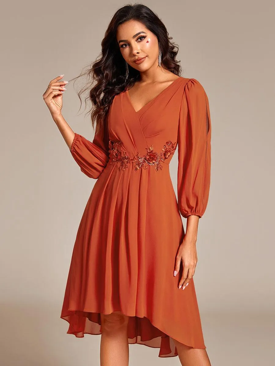 Robe d'invitée de mariage en mousseline de soie à manches longues et taille trapèze