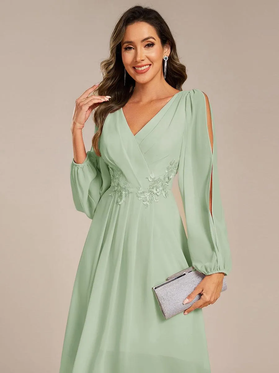 Robe d'invitée de mariage en mousseline de soie à manches longues et taille trapèze