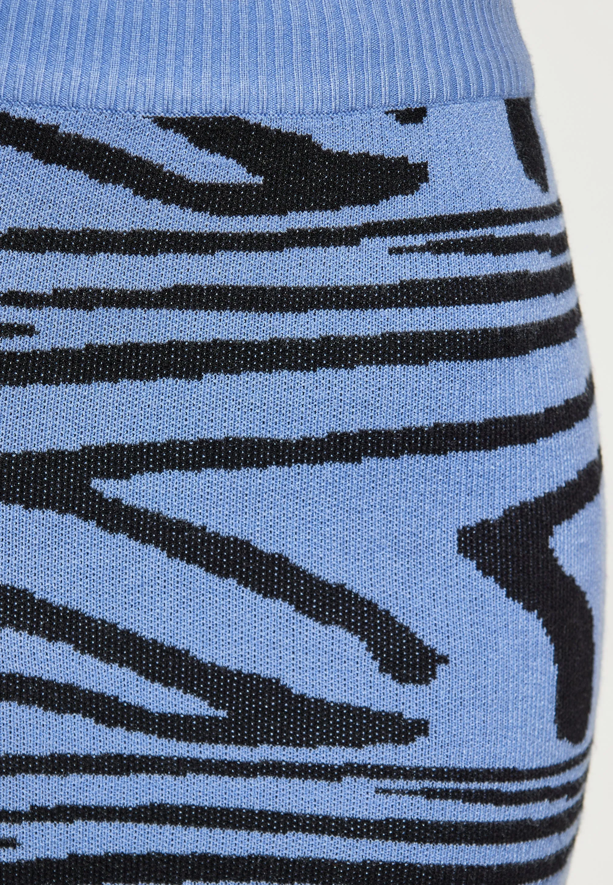 Rockeasy Women's Skirt