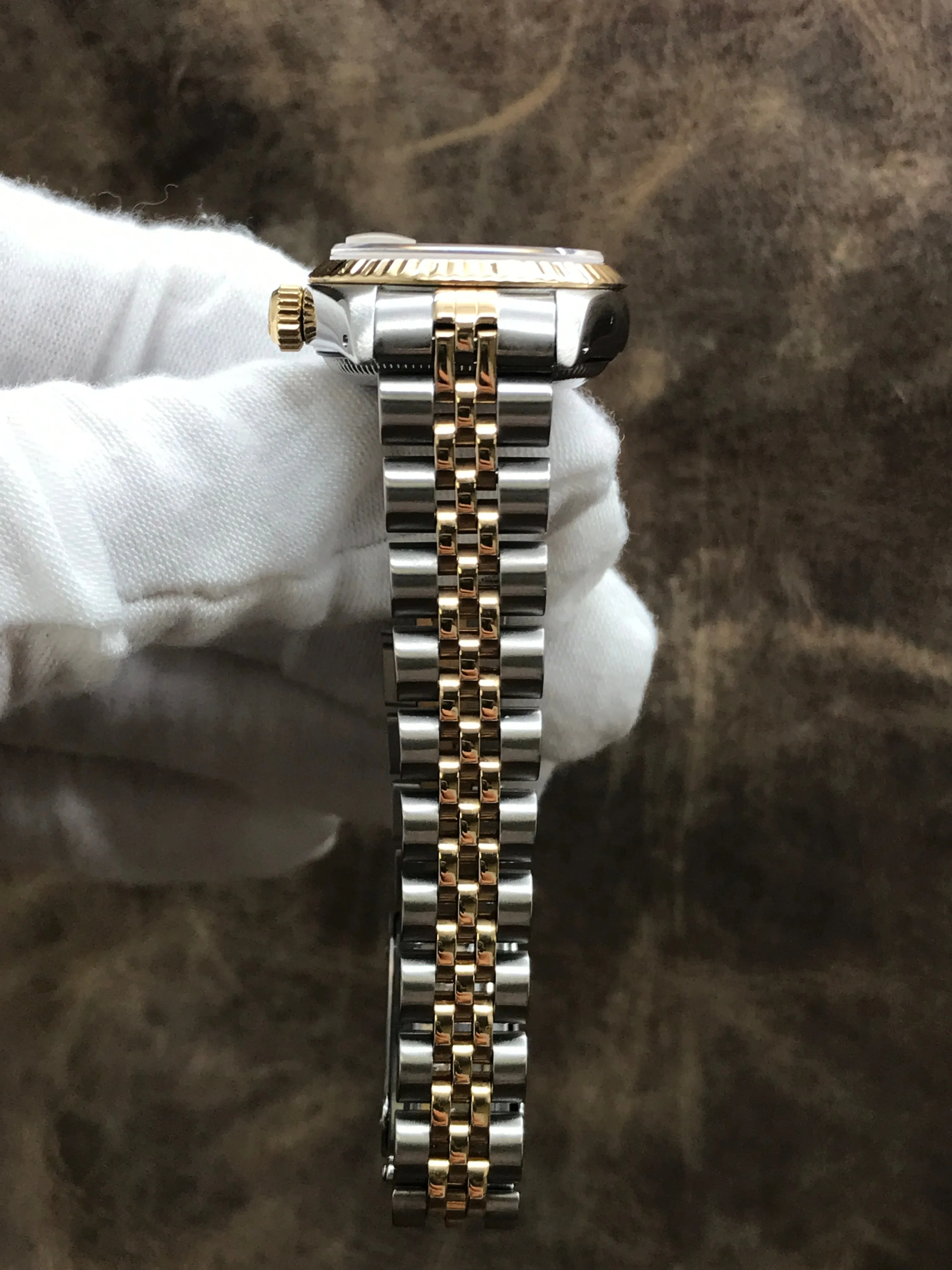 Rolex Datejust 26mm 69173 Porcelain Creme Dial Automatic Women's Watch